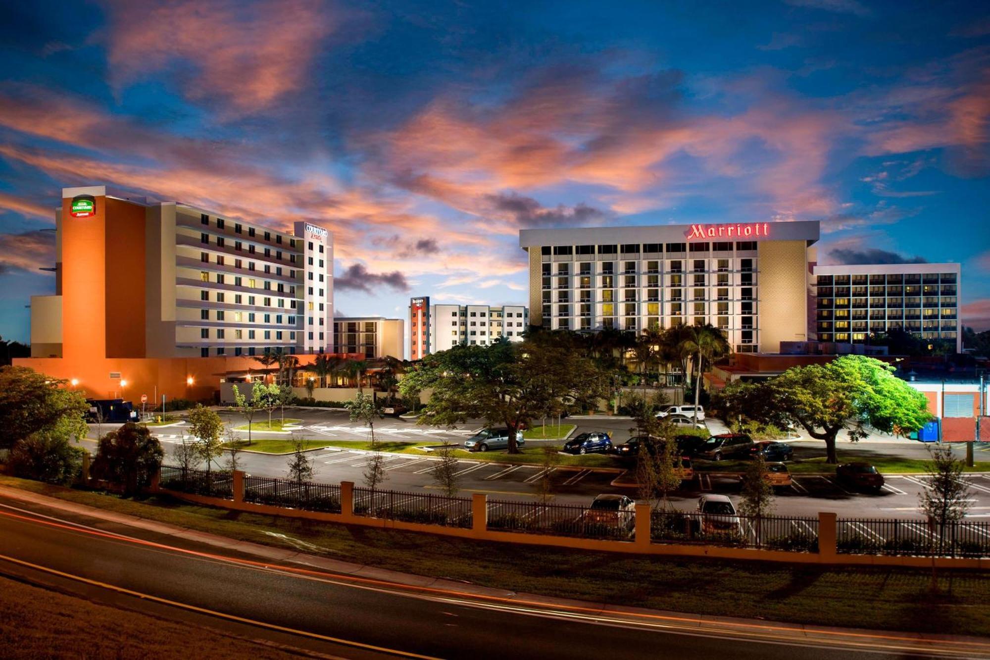 Residence Inn By Marriott Miami Airport Buitenkant foto